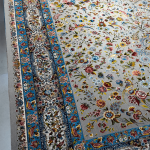 فرش ماشینی-پشمی طبیعی-ابریشمی گیاهی-کد3234 طوسی افشان گل مرغ